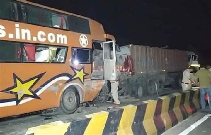 
15 killed as bus rams into truck in MP’s Rewa 