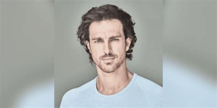 
Clint Mauro Height, Weight, Net Worth, Age, Birthday, Wikipedia, Who, Nationality, Biography 