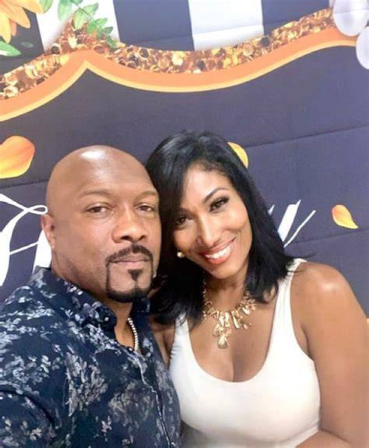 
Dena Yoba and Pria Yoba, two of Malik Yoba’s daughters, have a brother named “Josiah.” 
