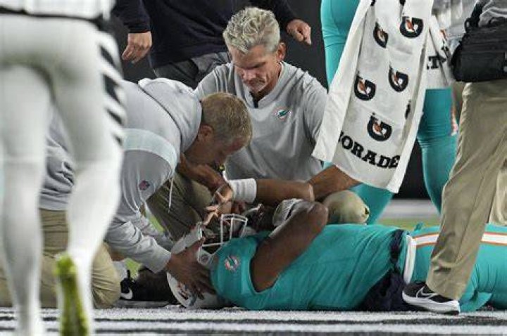 
Dolphins QB Tua Tagovailoa Head Injury 