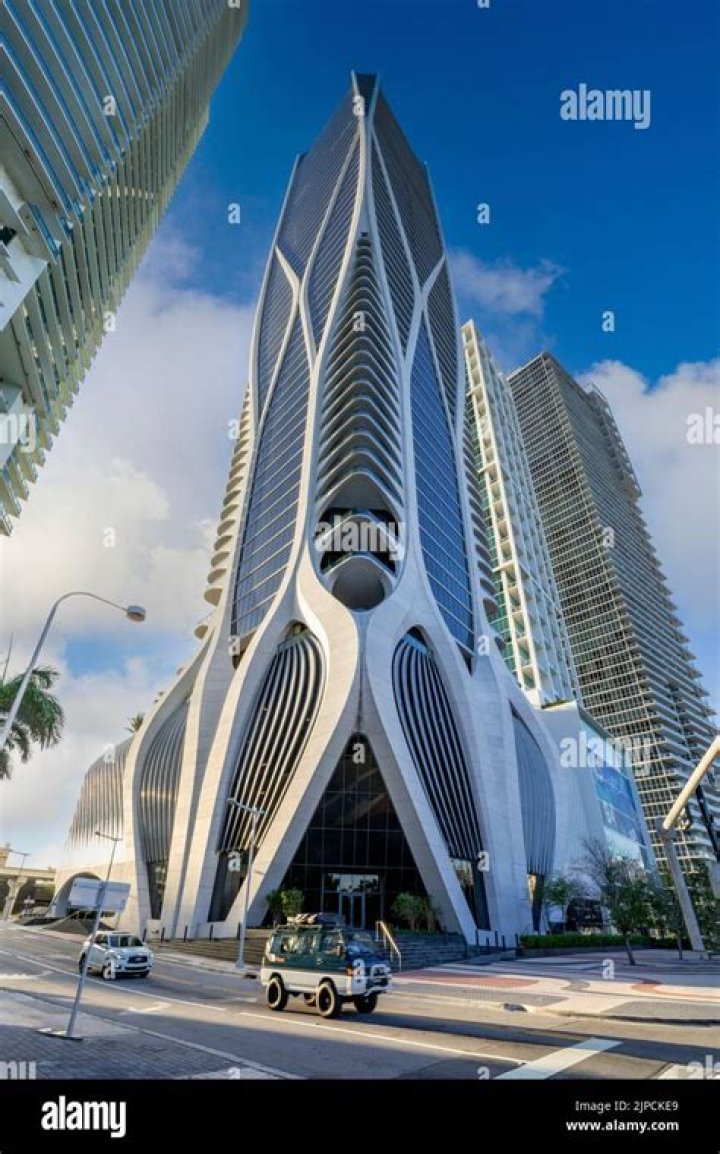 
How Did Zaha Hadid Die… She Finished One Thousand Museum Before Death? 