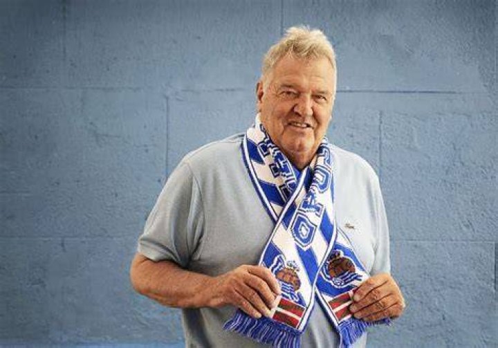
John Benjamin Toshack Height, Weight, Net Worth, Age, Birthday, Wikipedia, Who, Nationality, Biography 