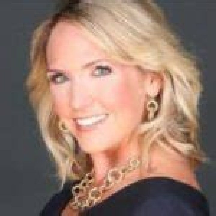 Kelly Riddell Sadler Height, Weight, Net Worth, Age, Birthday, Wikipedia, Who, Instagram, Biography