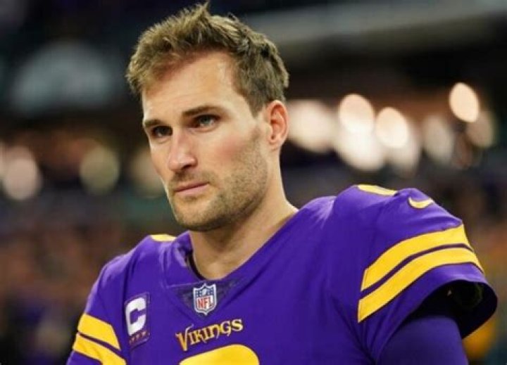 Kirk Cousins Height, Weight, Net Worth, Age, Birthday, Wikipedia, Who, Nationality, Biography