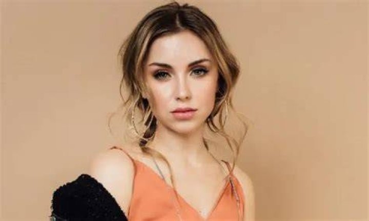 
Maddie Orlando Height, Weight, Net Worth, Age, Birthday, Wikipedia, Who, Nationality, Biography 