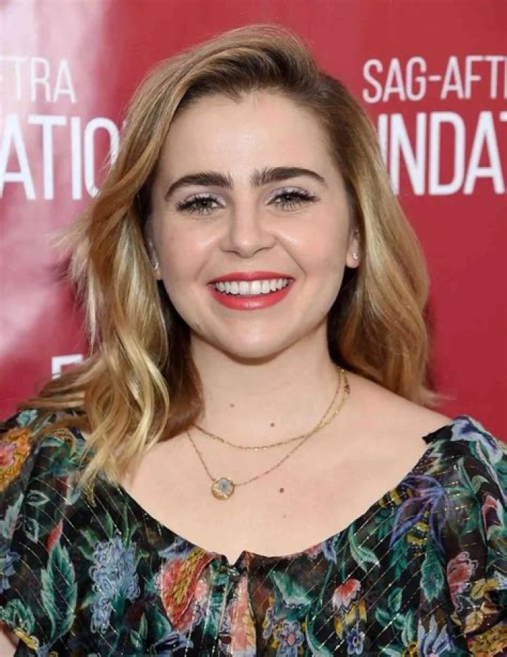 Mae Whitman Height, Weight, Net Worth, Age, Birthday, Wikipedia, Who, Nationality, Biography