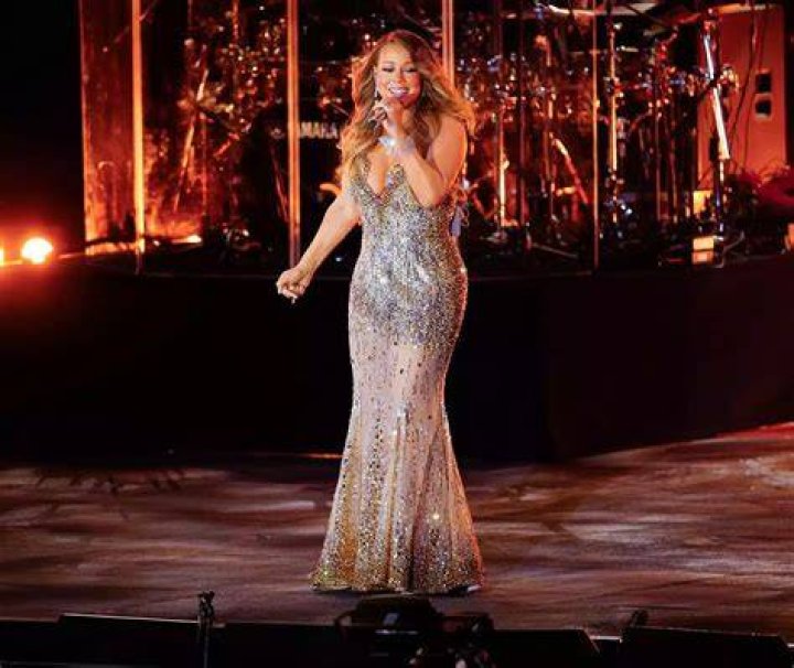 
Mariah Carey Reveals the Advice She Would Give Her 12-Year-Old Self: ‘Don’t Shave Your Eyebrows’ 