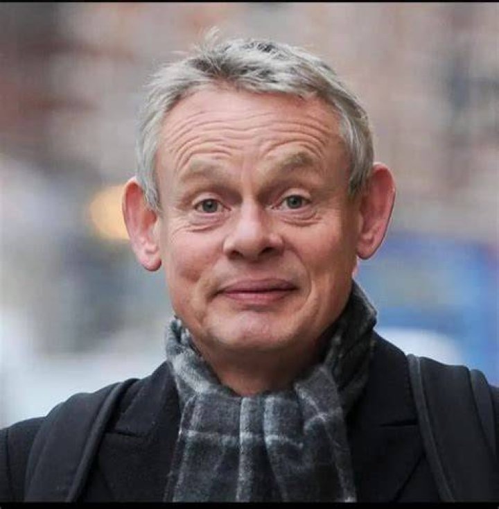 Martin Clunes Height, Weight, Net Worth, Age, Birthday, Wikipedia, Who, Nationality, Biography