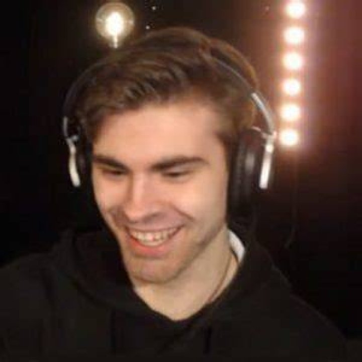Memenade Height, Weight, Net Worth, Age, Birthday, Wikipedia, Who, Instagram, Biography