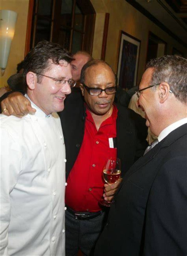 
Michael Greif Height, Weight, Net Worth, Age, Birthday, Wikipedia, Who, Nationality, Biography 