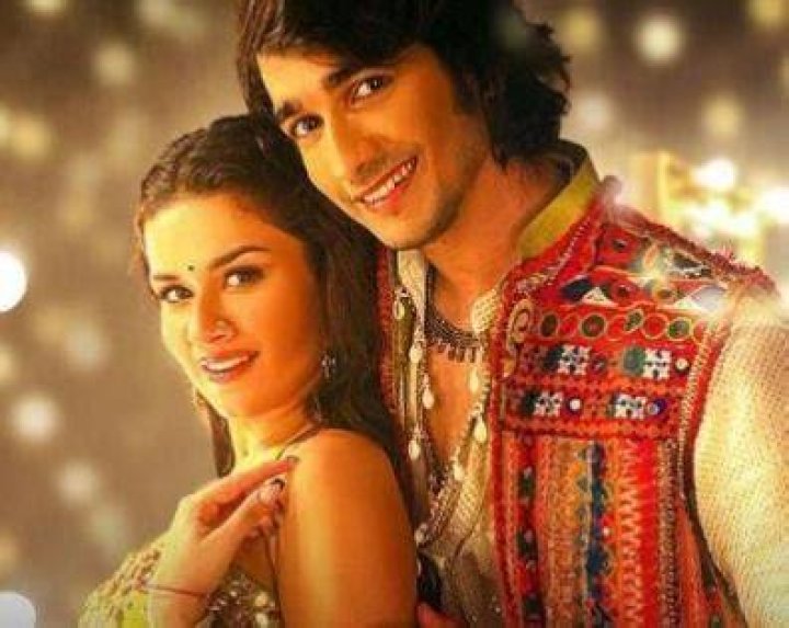 
Shantanu, Avneet all set to make you dance to the tune of ‘Kesariyo Rang’ 