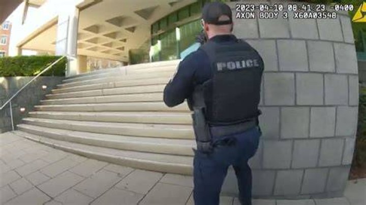 
Watch: Intense bodycam footage shows New York police fatally shoot Jamie Feith after she pulled a knife on cops 