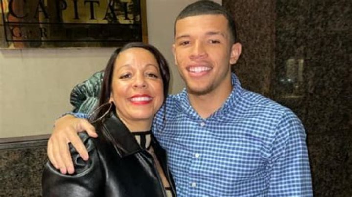 
Who are Skyy Moores Parents? Skyy Moore Biography, Parents Name, Nationality and More 