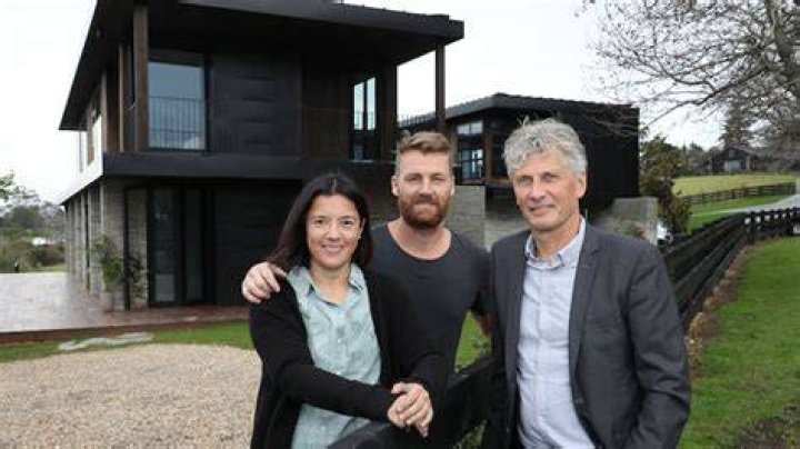 
Who Is Chris Moller Wife Evie? Grand Designs New Zealand Architect Married Life And Family 