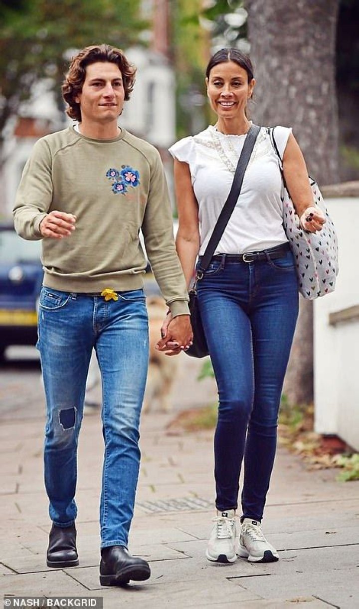 
Who Is Melanie Sykes Boyfriend? Everything To Know About Her Relationship Timeline 